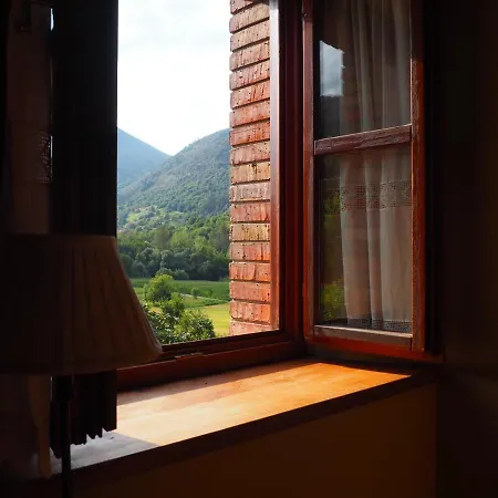 Gospodarstwo wiejskie La Roza 12 Buelles